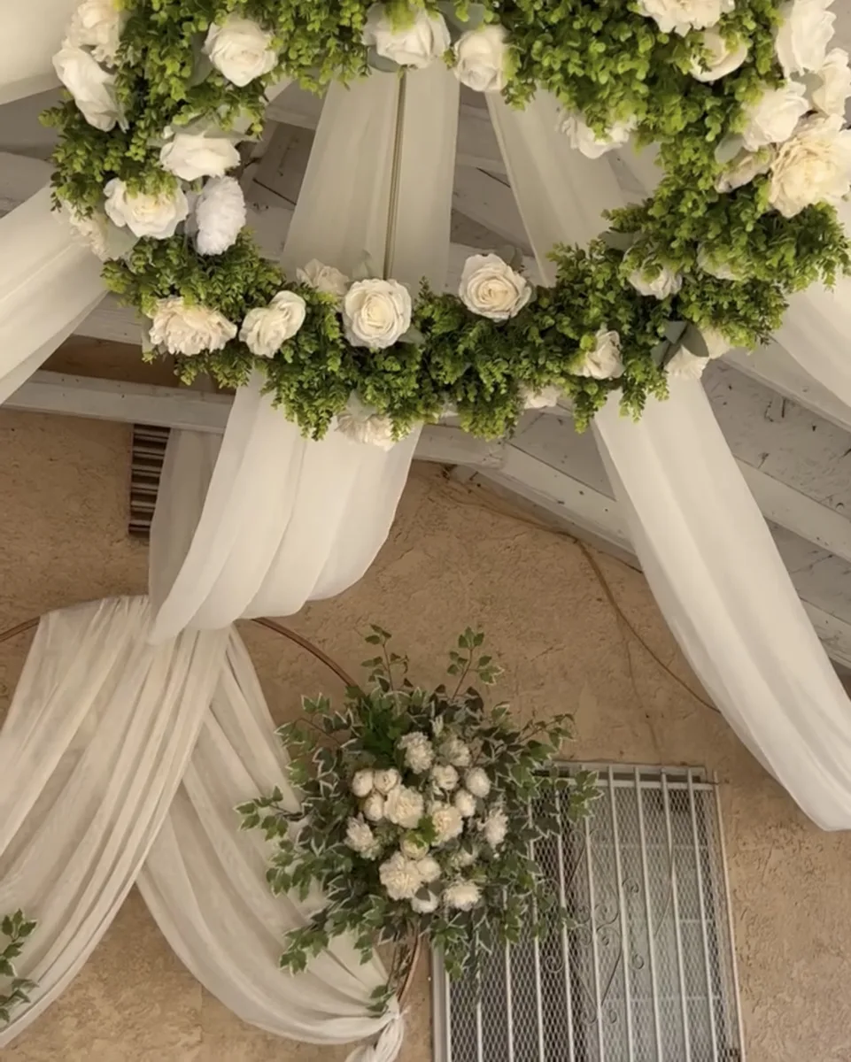 Elegant Hanging Circle